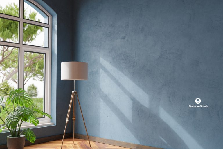 What Colour Blinds & Curtains Work Best With Navy Walls