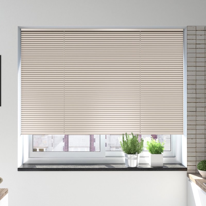 beige venetian blind thumbnail
