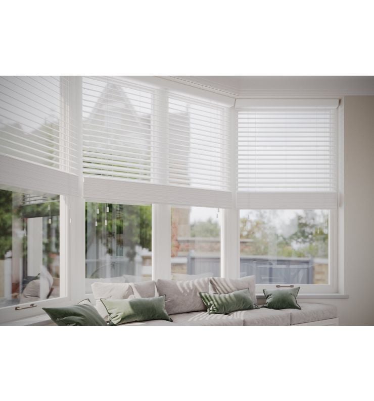 Style White Smooth Faux Wood Venetian Blind