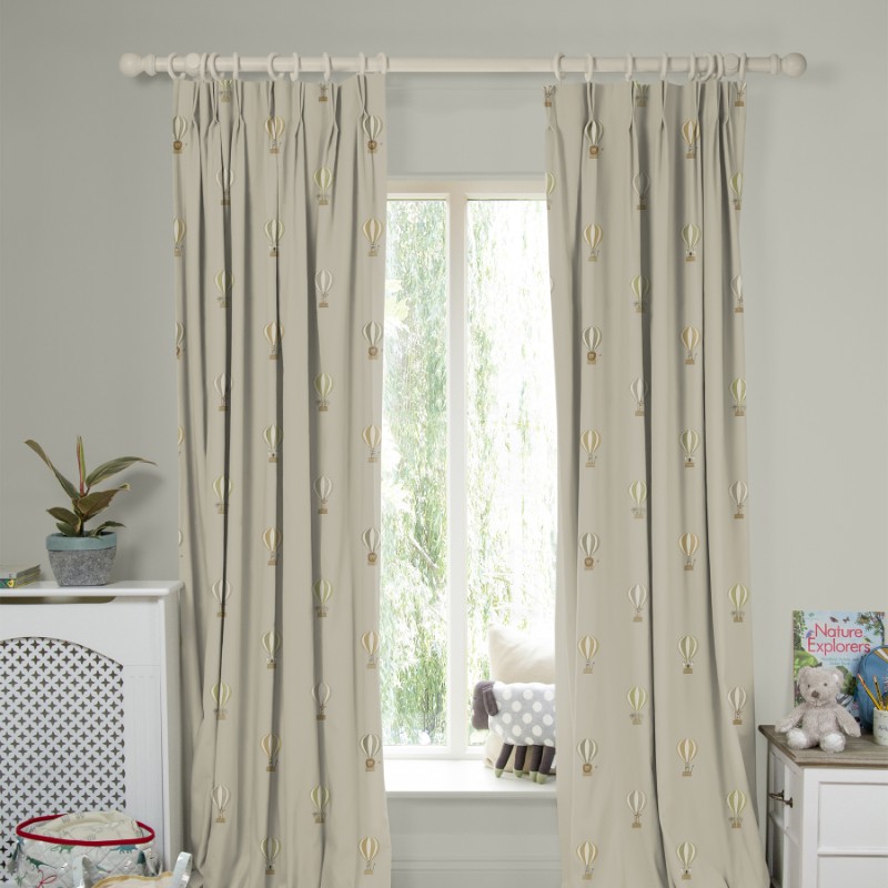 Sophie Allport Bears & Balloons Sand Curtains