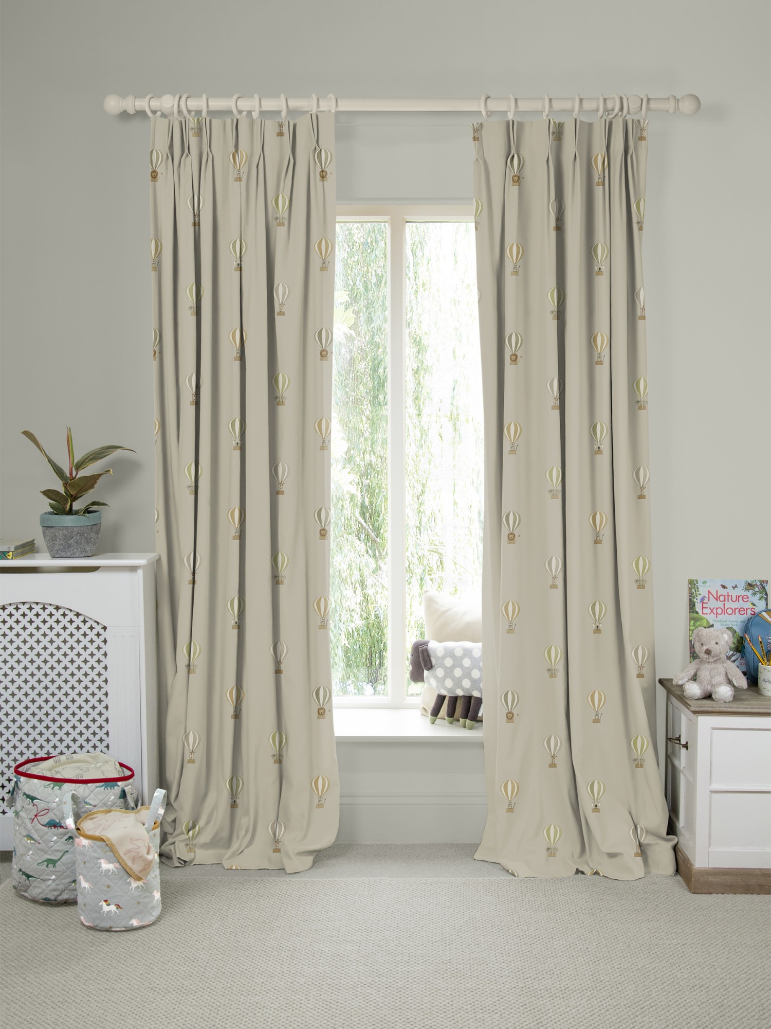 sophie allport bears & balloons sand curtains