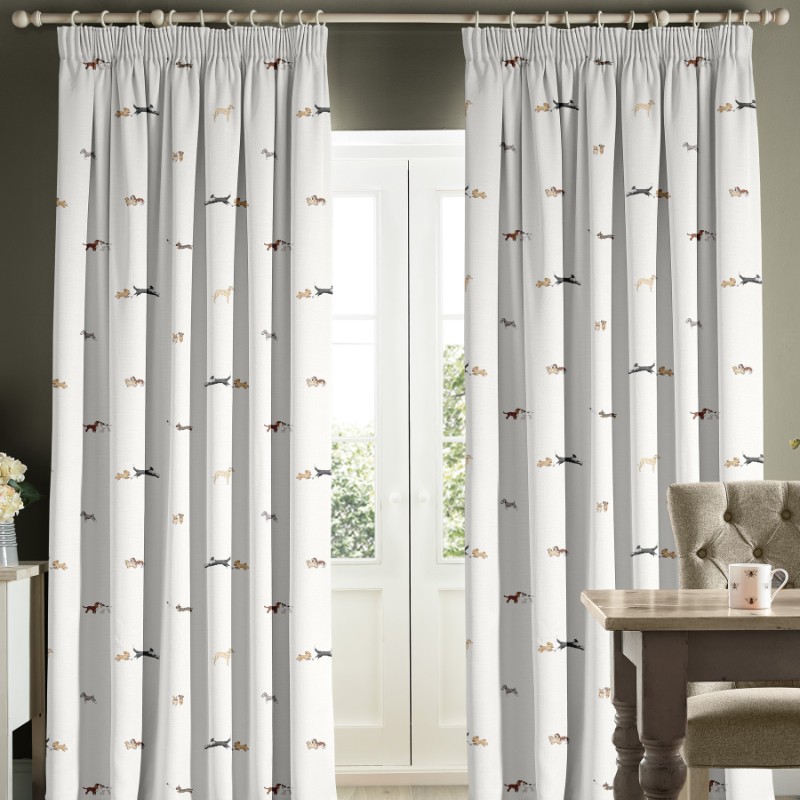 Sophie Allport Doggy Daycare Off White Curtains