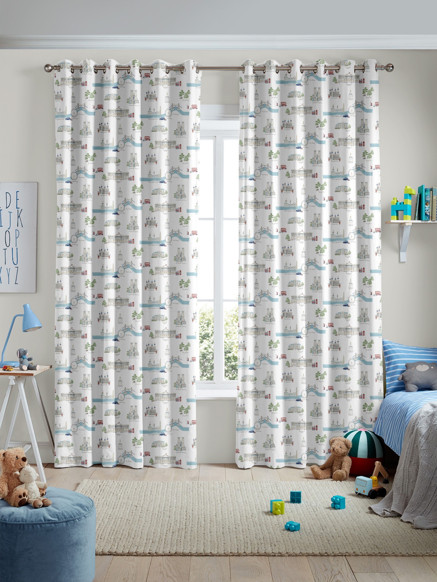 sophie allport london scene white & blue curtains