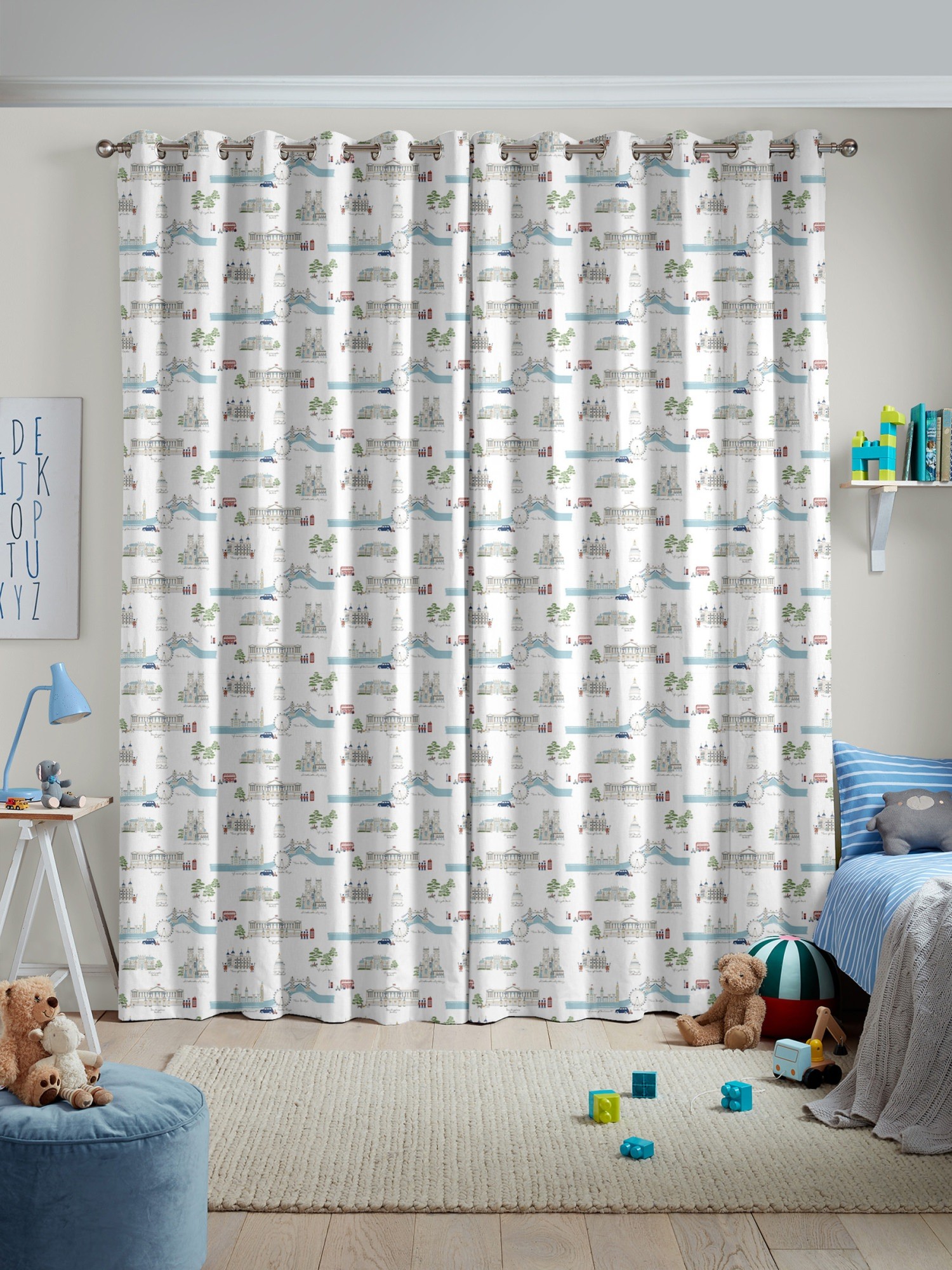 sophie allport london scene white & blue curtains