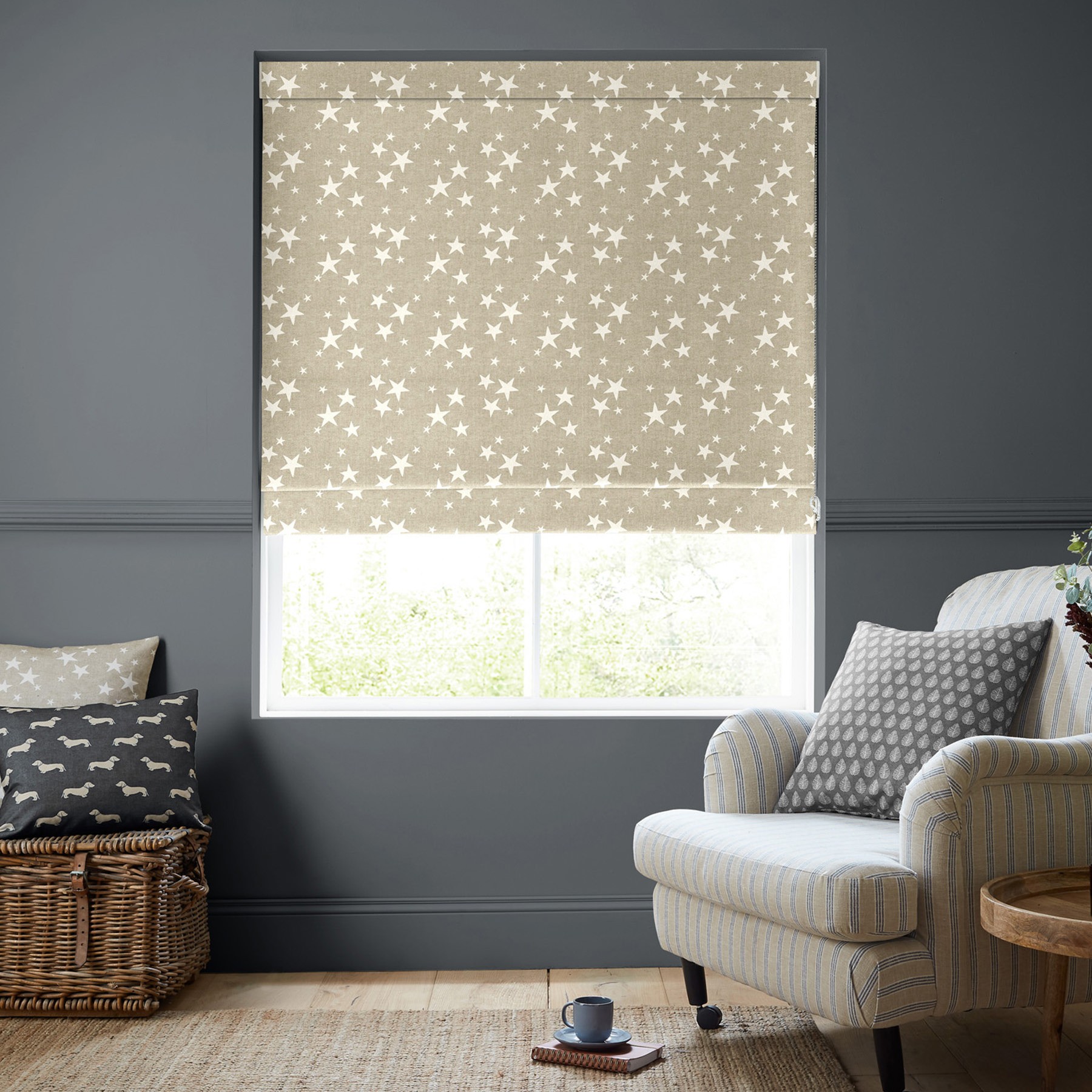 Emily Bond St Maws Linen Roman Blind