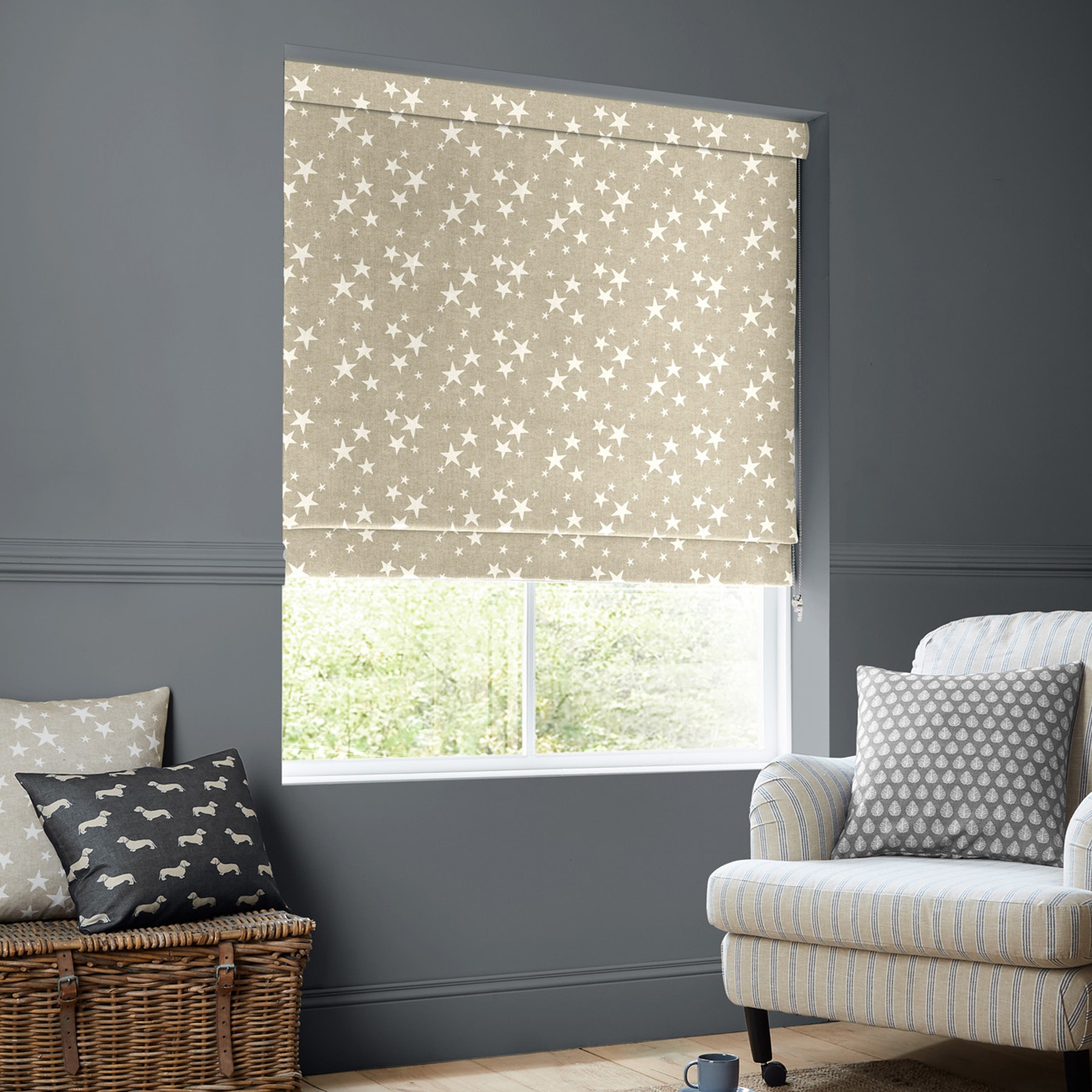 Emily Bond St Maws Linen Roman Blind
