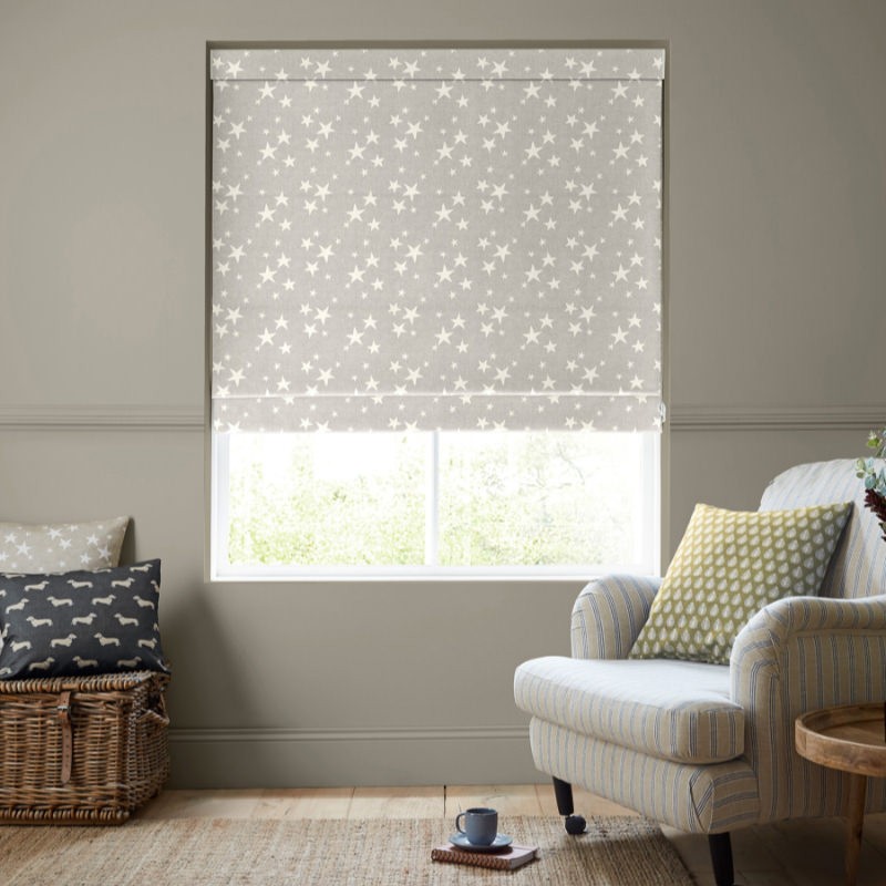 Emily Bond St Maws Pebble Roman Blind