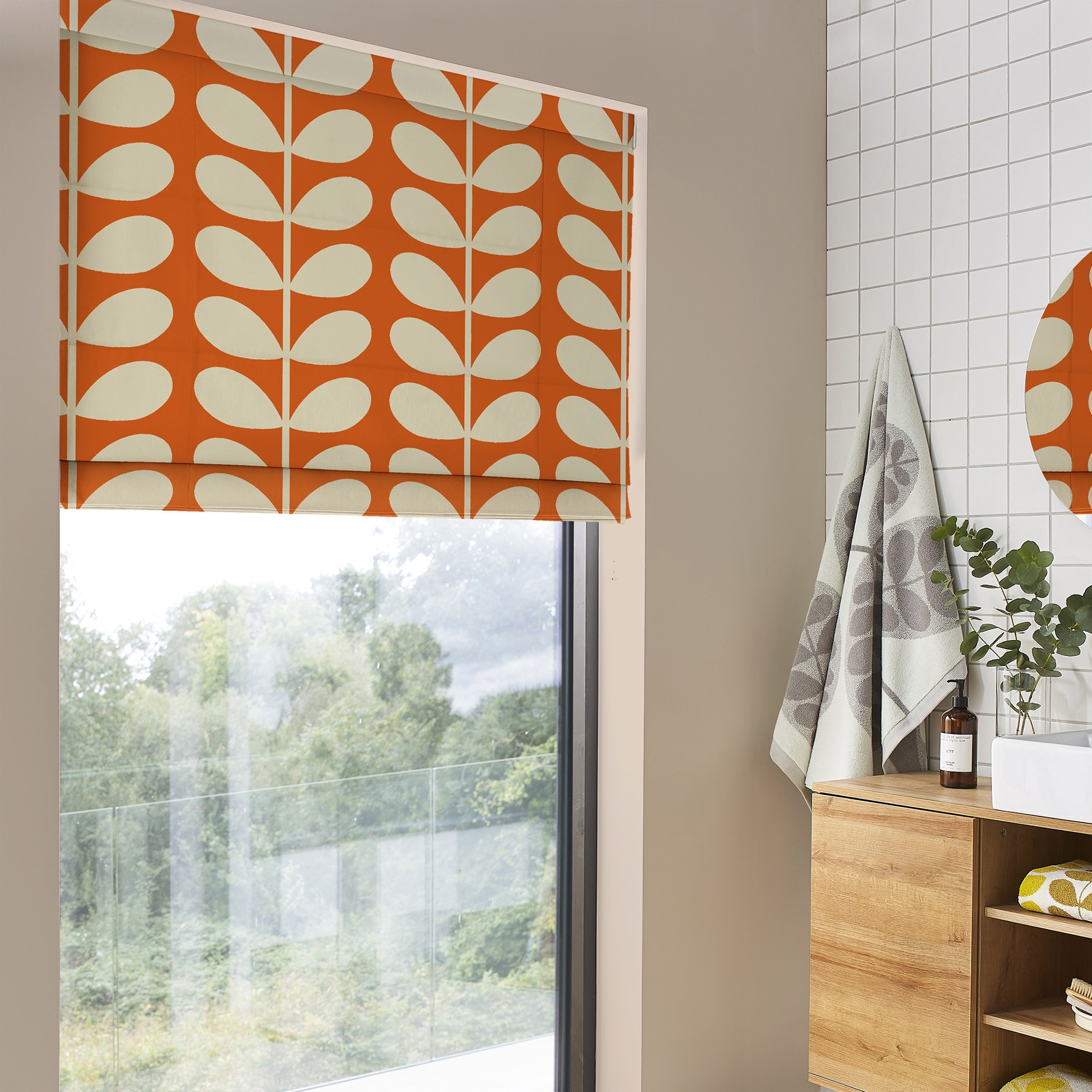 Orla Kiely Jumbo Solid Stem Tomato Roman Blind