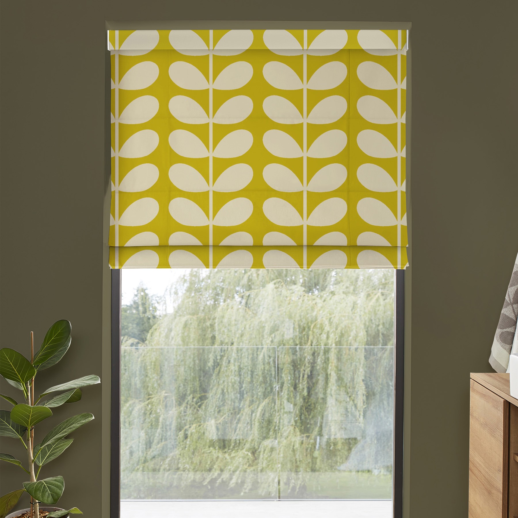 Orla Kiely Jumbo Solid Stem Yellow Roman Blind