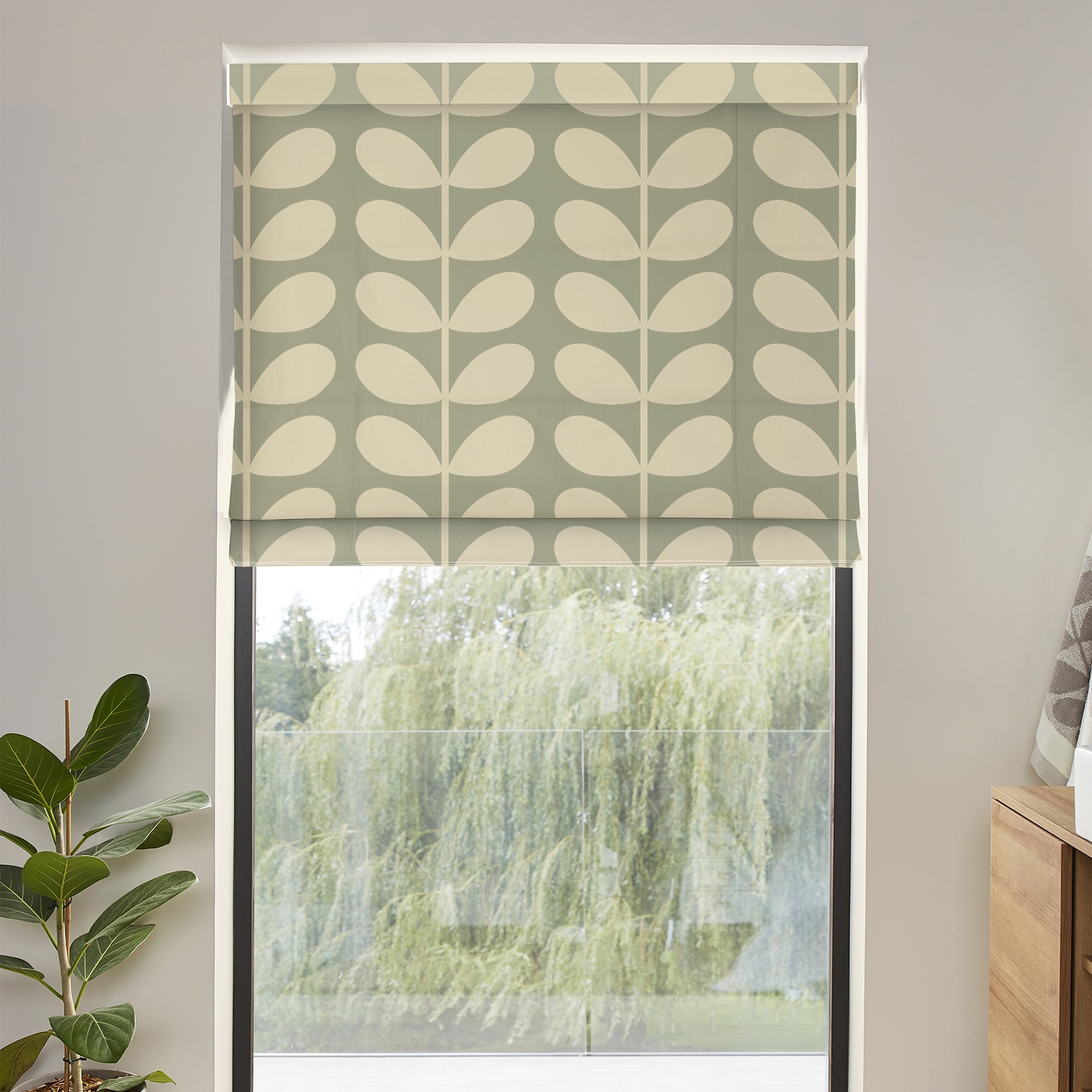 Orla Kiely Jumbo Solid Stem Pebble Roman Blind