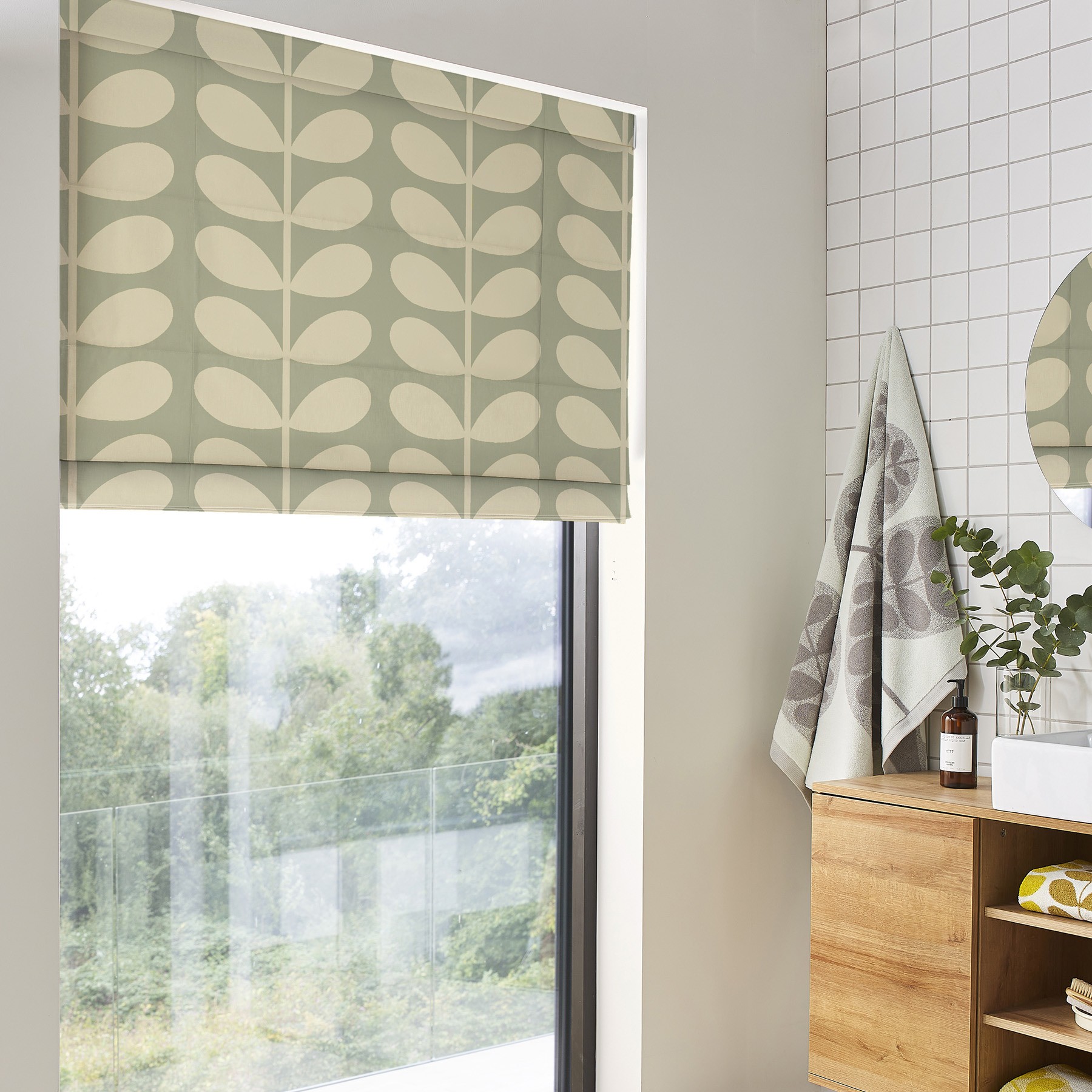 Orla Kiely Jumbo Solid Stem Pebble Roman Blind