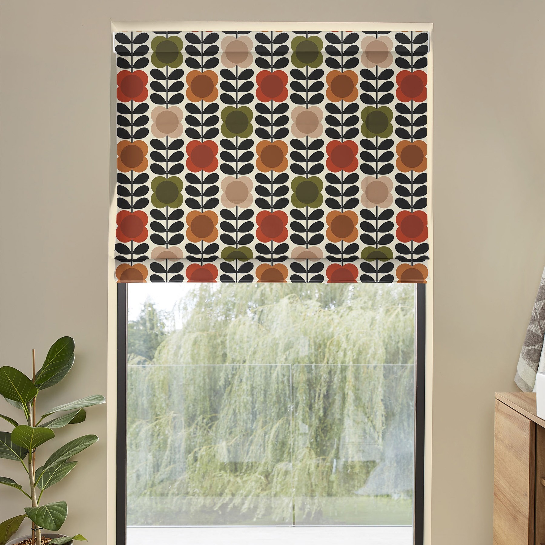 Orla Kiely Spot Flower Stem Tomato & Pink Roman Blind