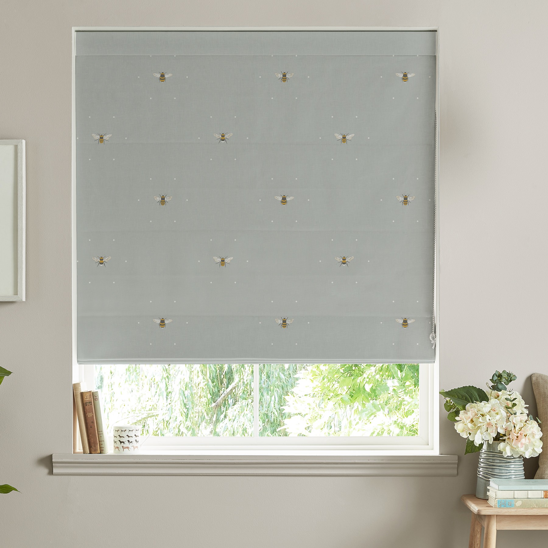 Sophie Allport Bee Pale Slate Roman Blind