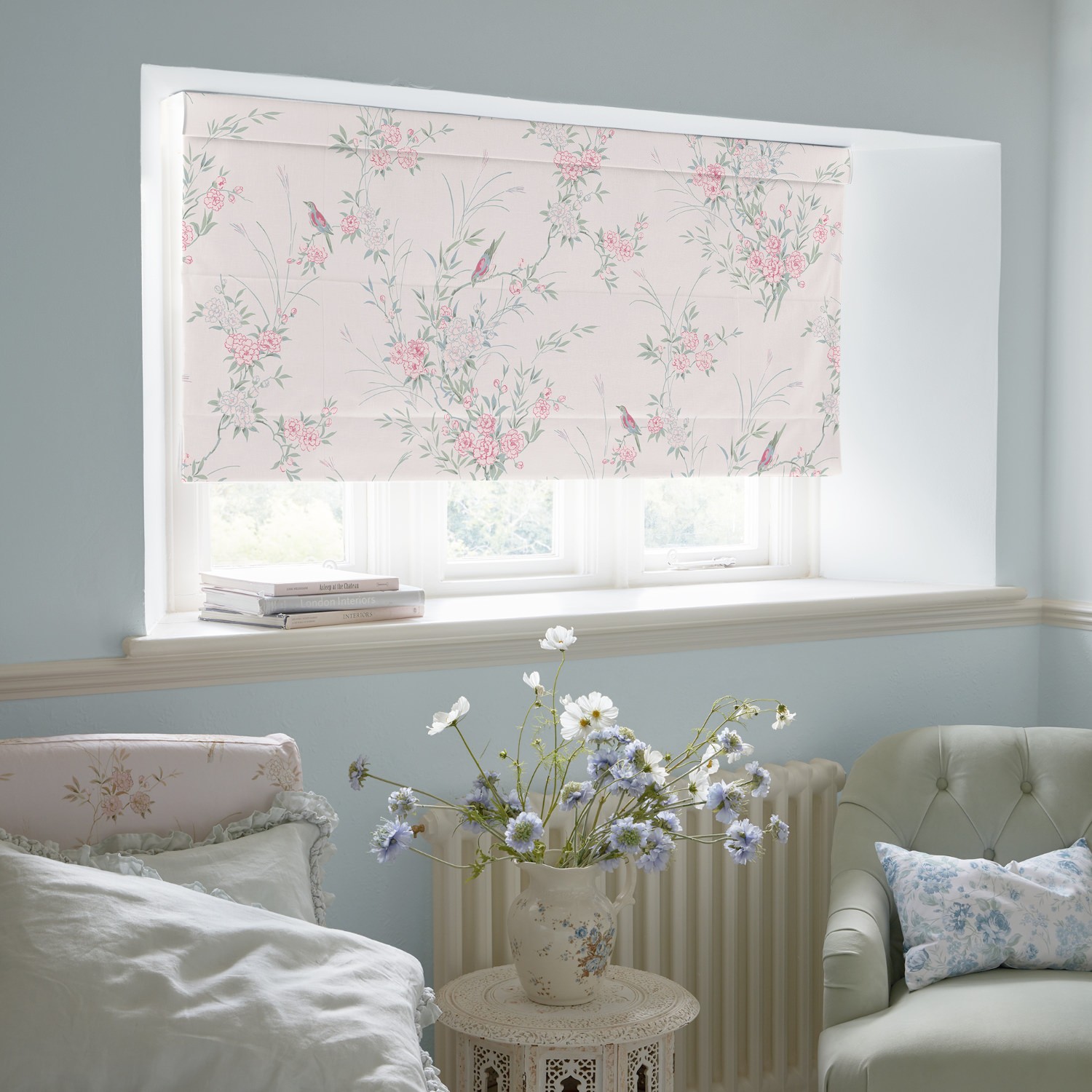 bird chinoiserie blossom floral roman blind