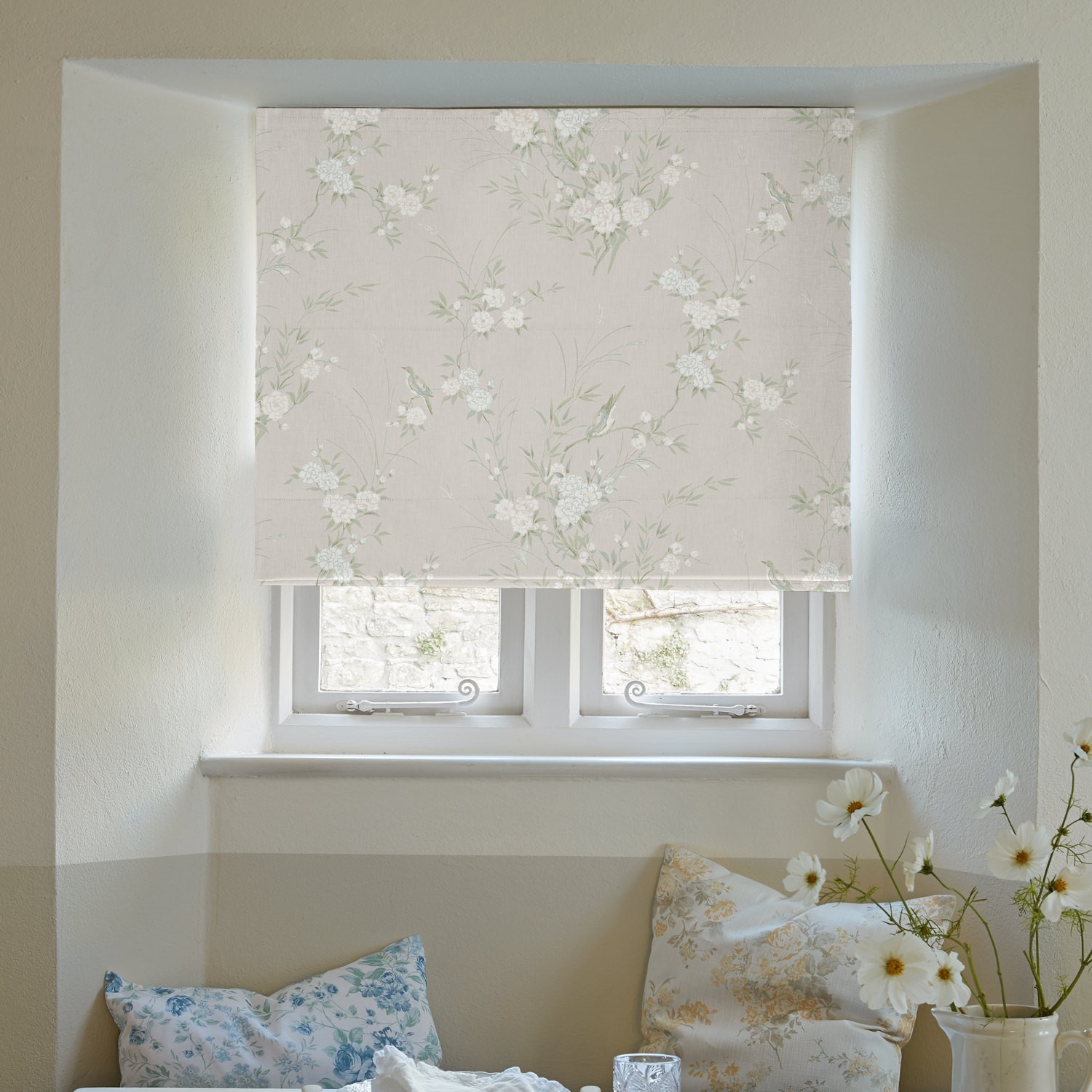 bird chinoiserie natural floral roman blind