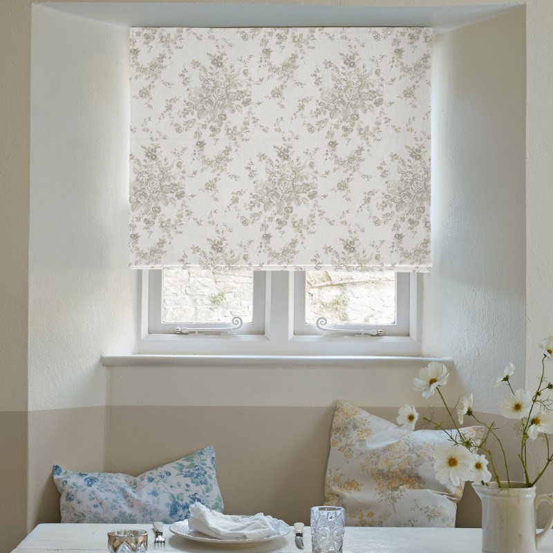 Garden Floral Warm Natural Floral Roman Blind