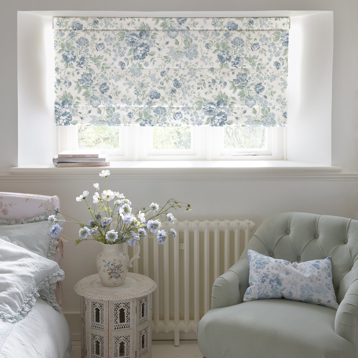 romantic rose blue floral roman blind