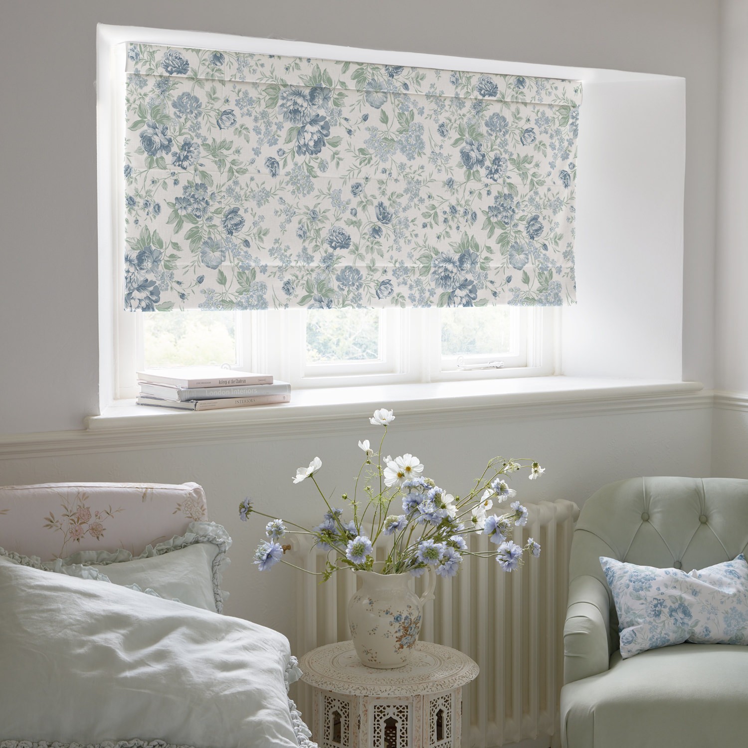 romantic rose blue floral roman blind
