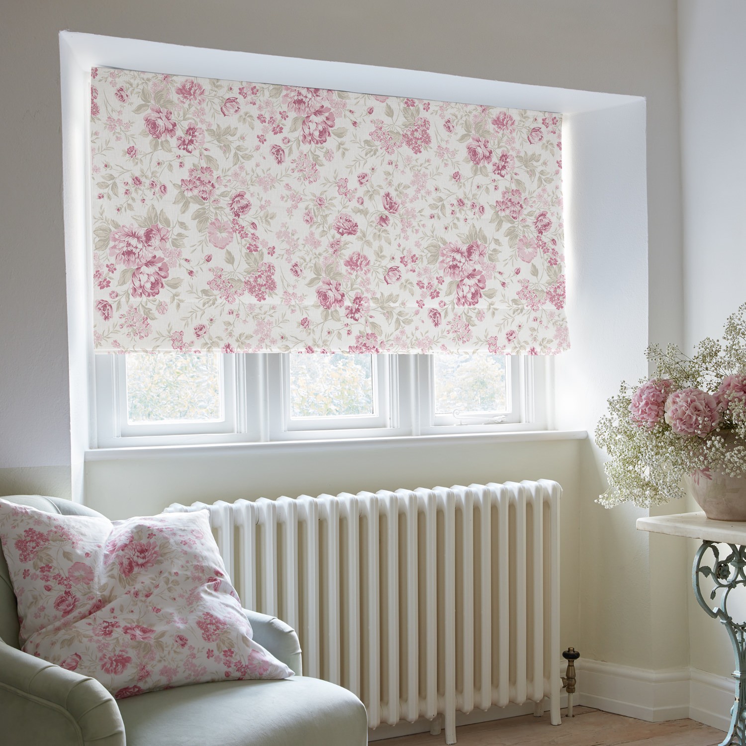 romantic rose pink floral roman blind