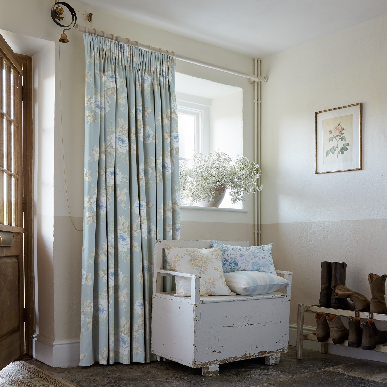 royal bouquet blue floral curtains