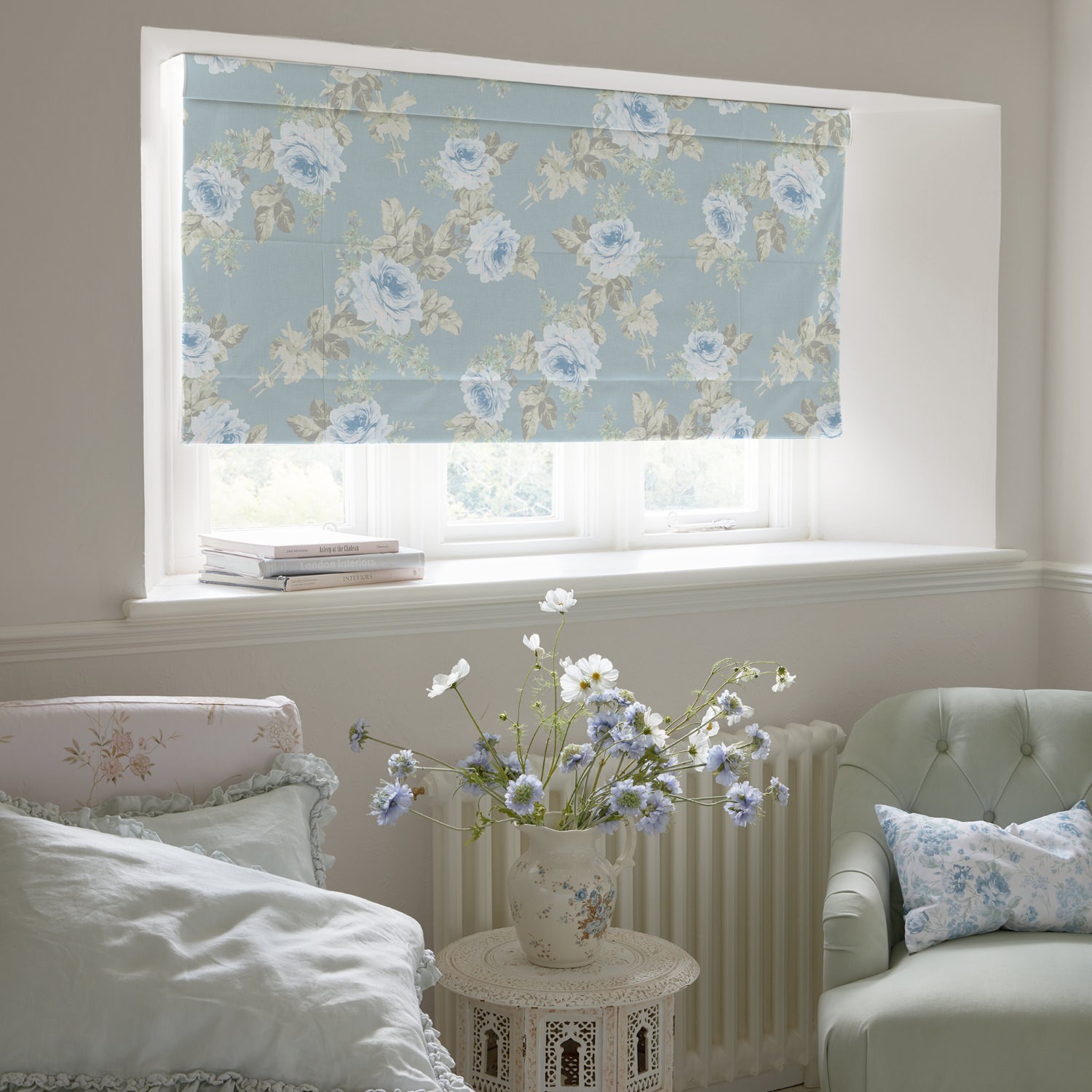royal bouquet blue floral roman blind