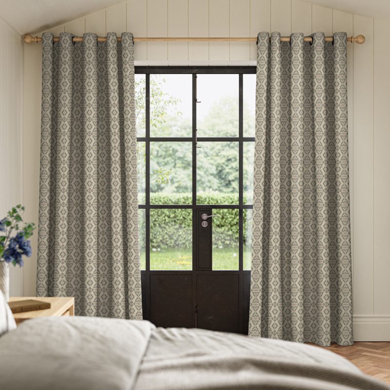 Shah Rose Printed Curtain with a romantic and detailed rose-toned pattern.