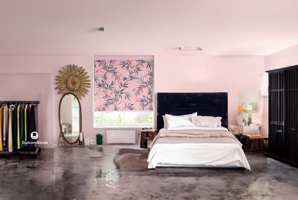 What Colour Blinds & Curtains Go With Pink Walls?